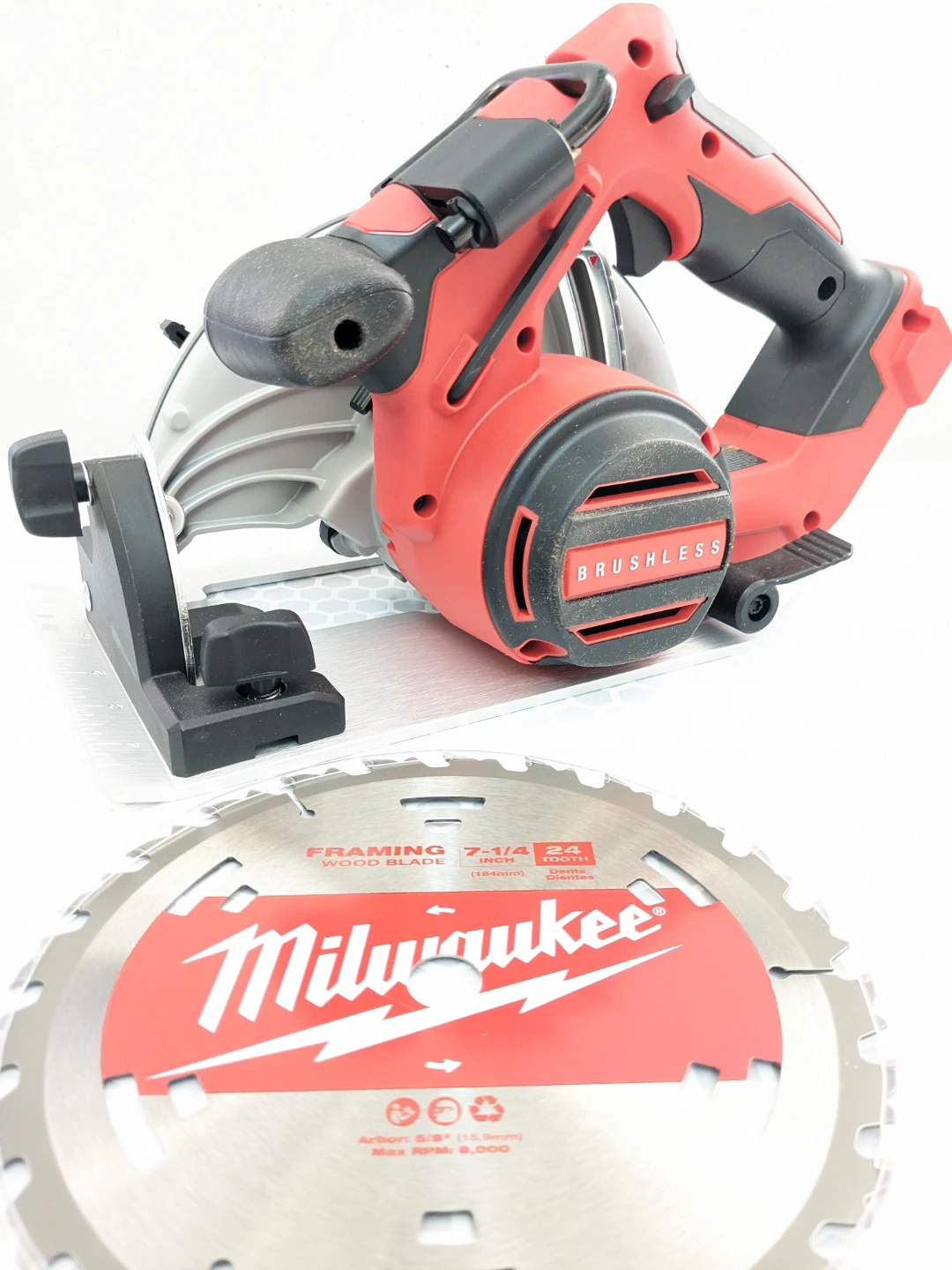 M18 Milwaukee Cordless 6 1/2" Circular Saw - photo 2