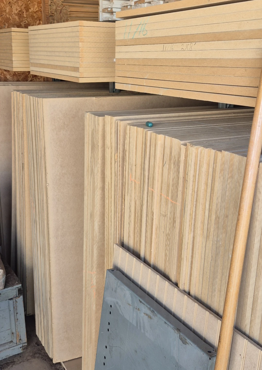 3/4 " mdf sheats $35 ea - photo 3
