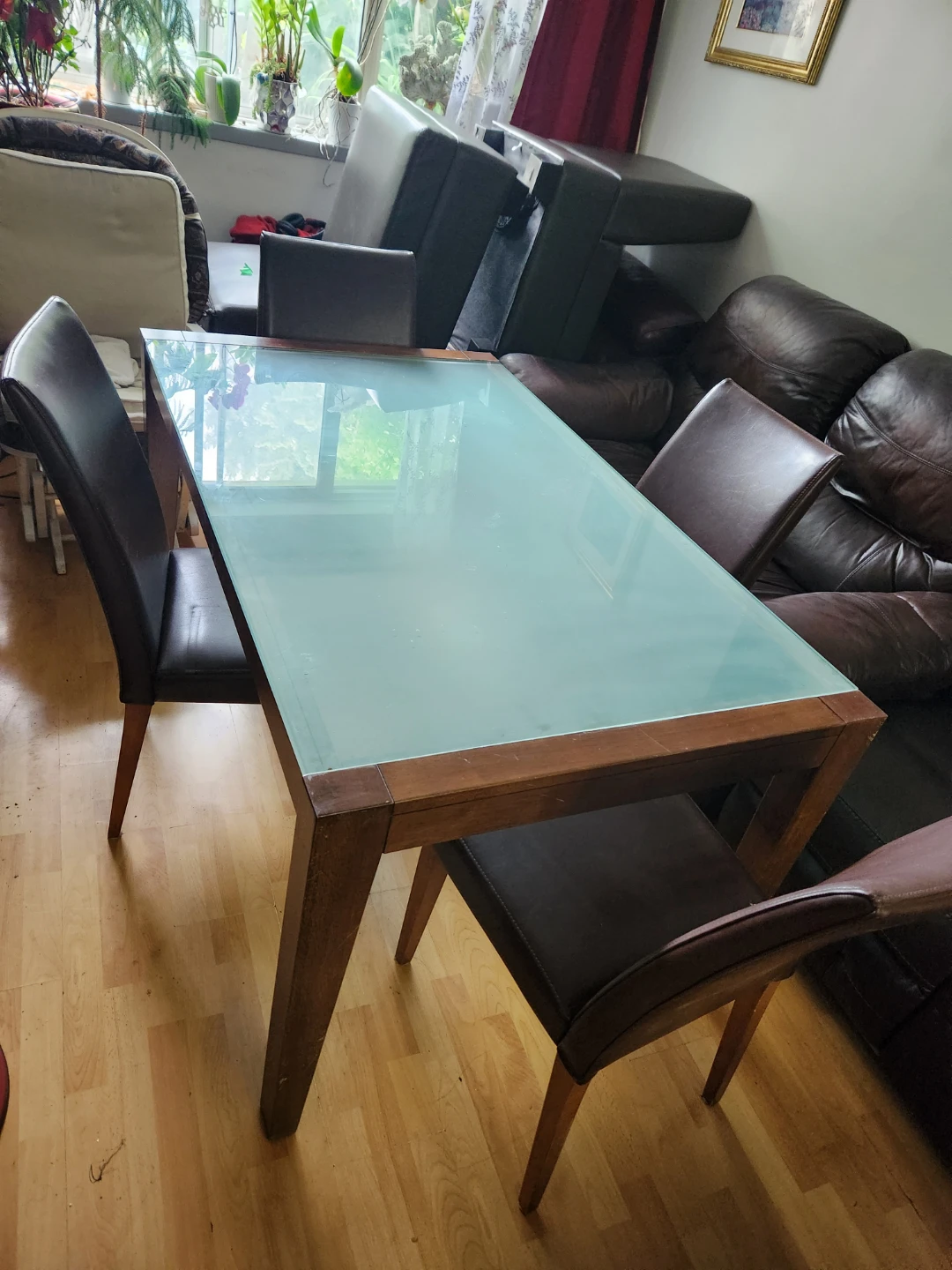 Dining Table With Four Parson Leather Chairs