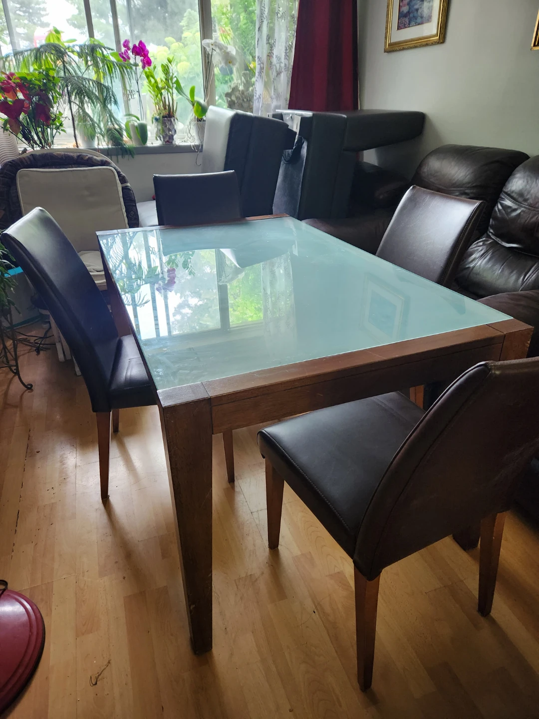 Dining Table With Four Parson Leather Chairs - photo 2