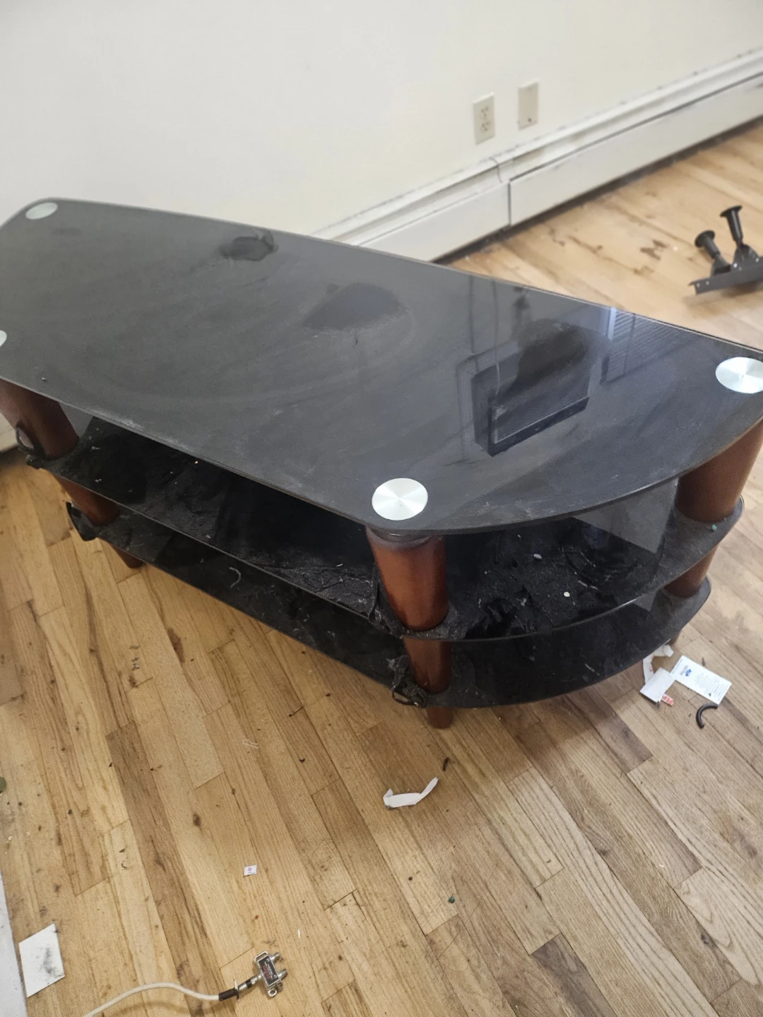 GLASS TV COMPUTER TABLE - photo 3