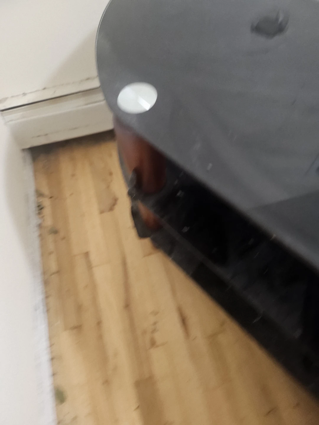 GLASS TV COMPUTER TABLE - photo 5