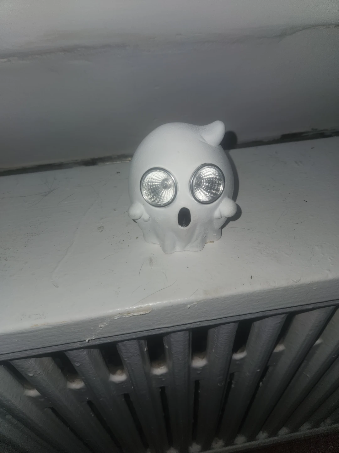 Ghost shaped LED solar-powered light