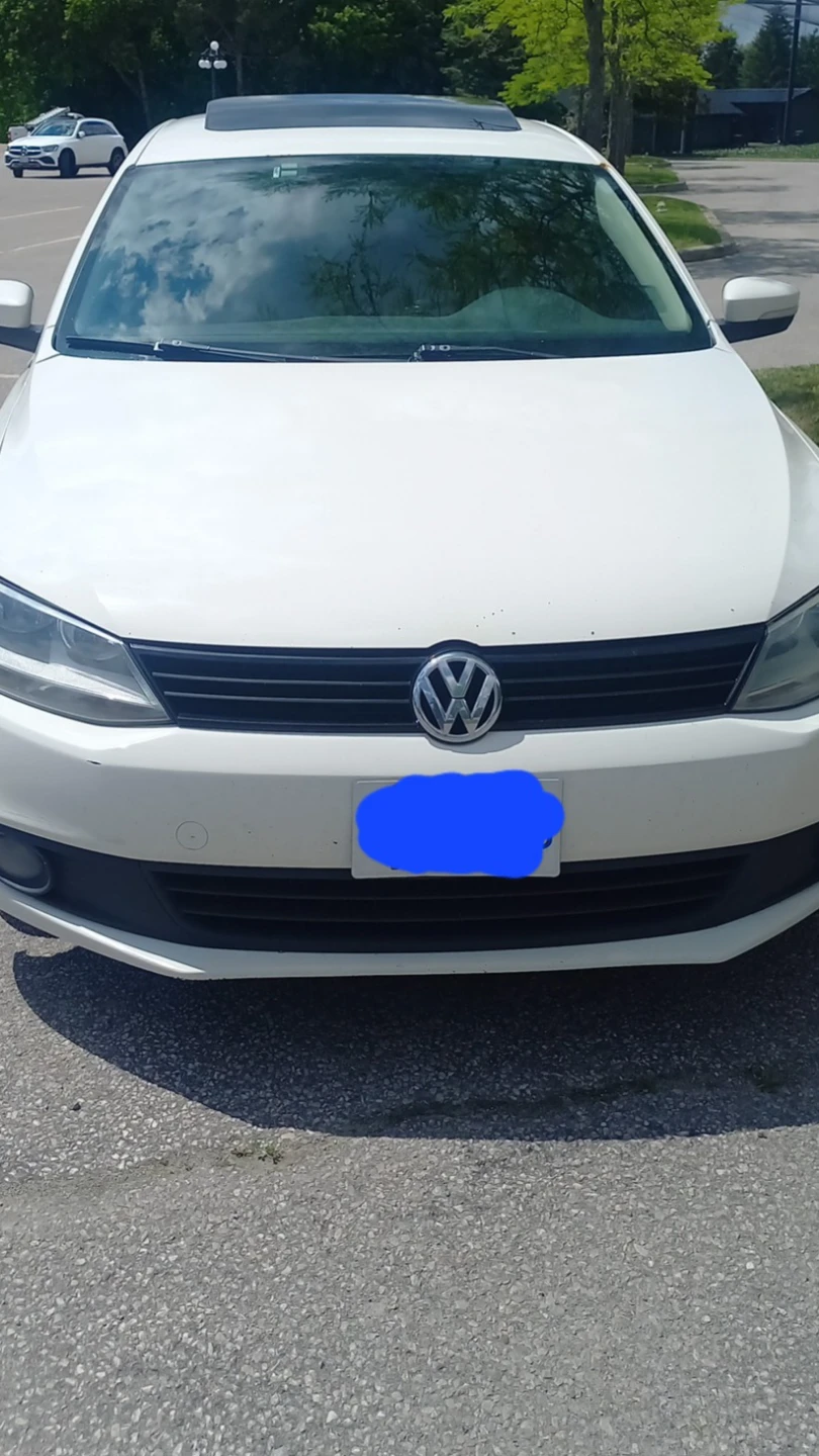 Volkswagen Jetta White Sedan