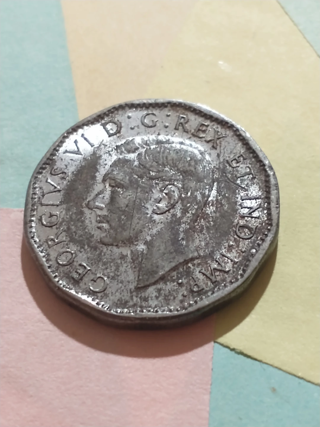 1945 Canada 5 Cent Victory Coin - photo 4