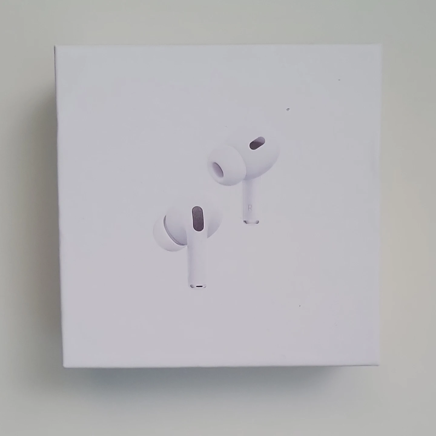 Apple AirPods Pro (2nd Generation) with MagSafe Charging Case - photo 2