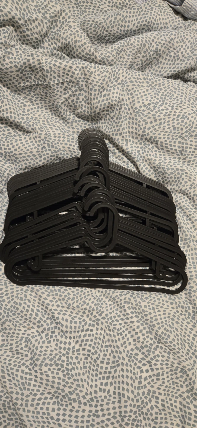 Black Hangers
