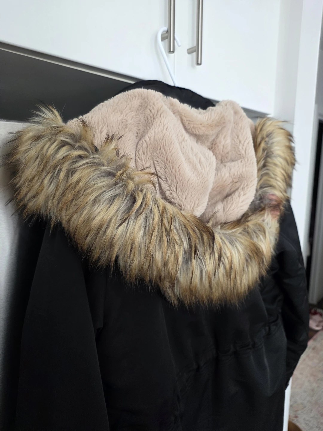 Stradivarius Black Parka Jacket with Faux Fur Hood - photo 2