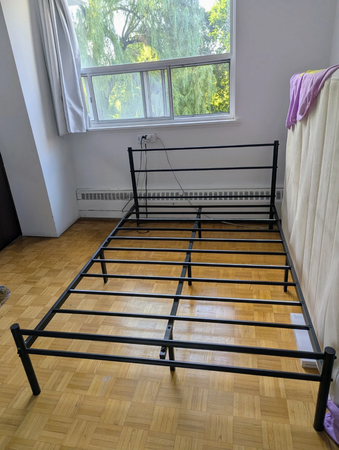 Zinus Geraldine 12 Inch Black Metal Platform Bed Frame