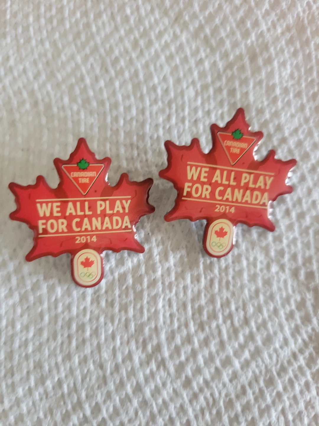 Canadian Tire 'We All Play For Canada' Pins (2014) - photo 2
