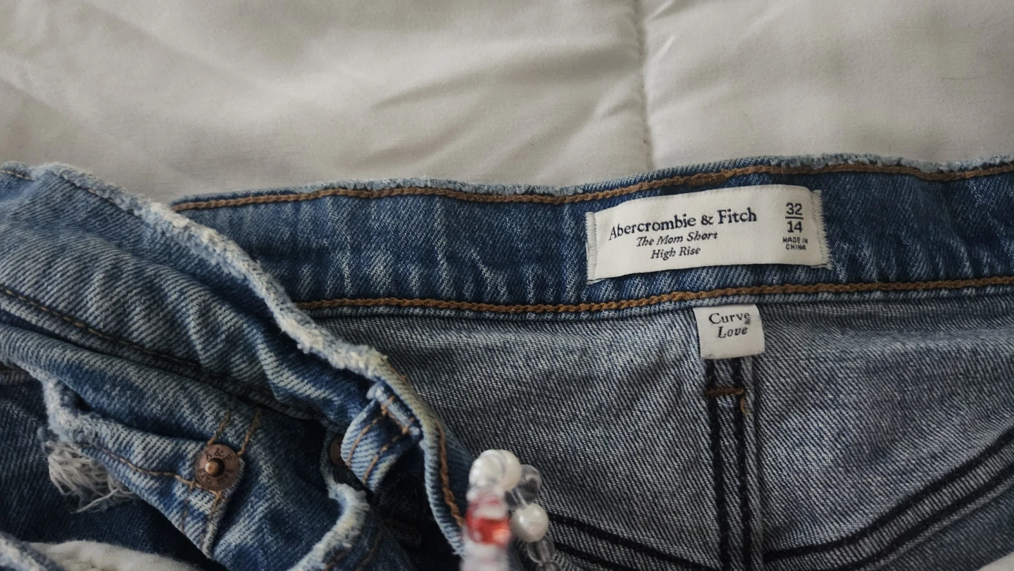 Abercrombie & Fitch The Mom Shorts High Rise - photo 4