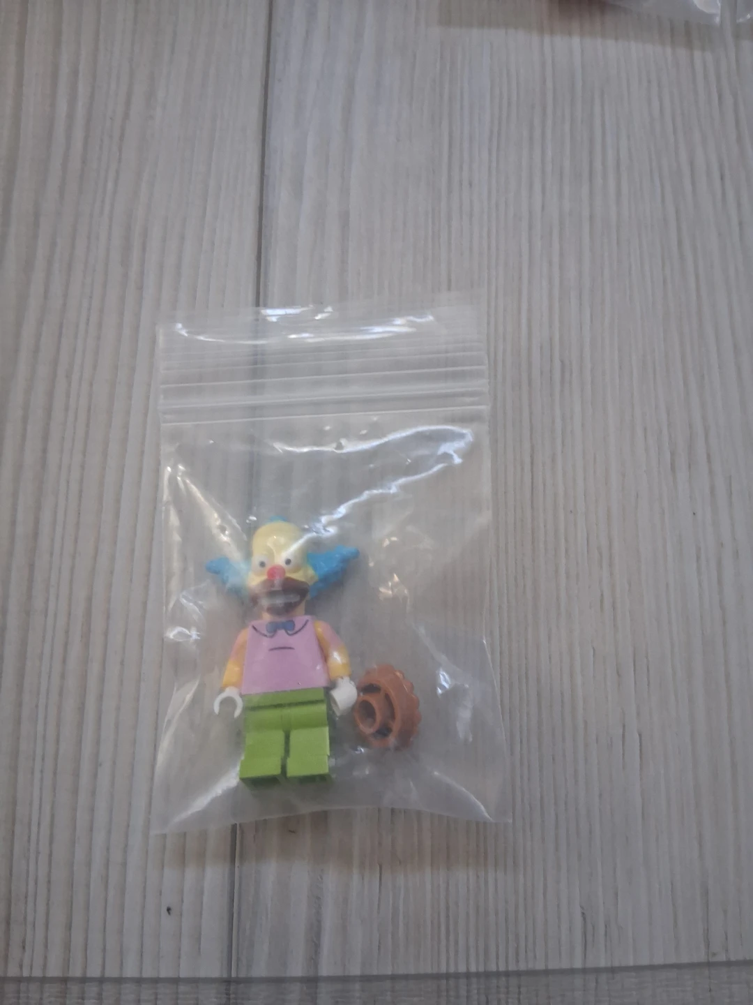 Simpsons Lego characters and  accessories bag charge of 30$ - photo 2