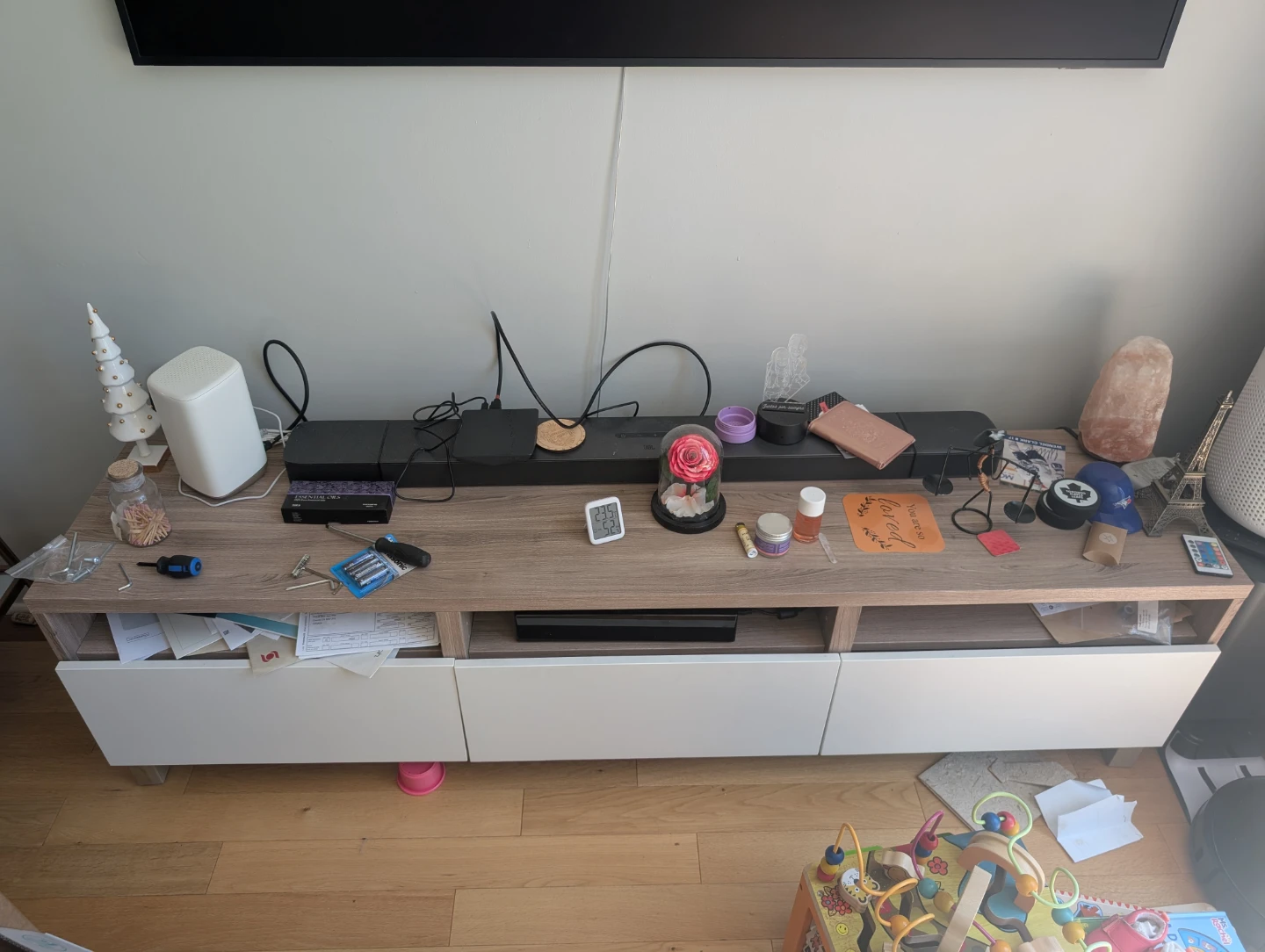 TV stand in great condition