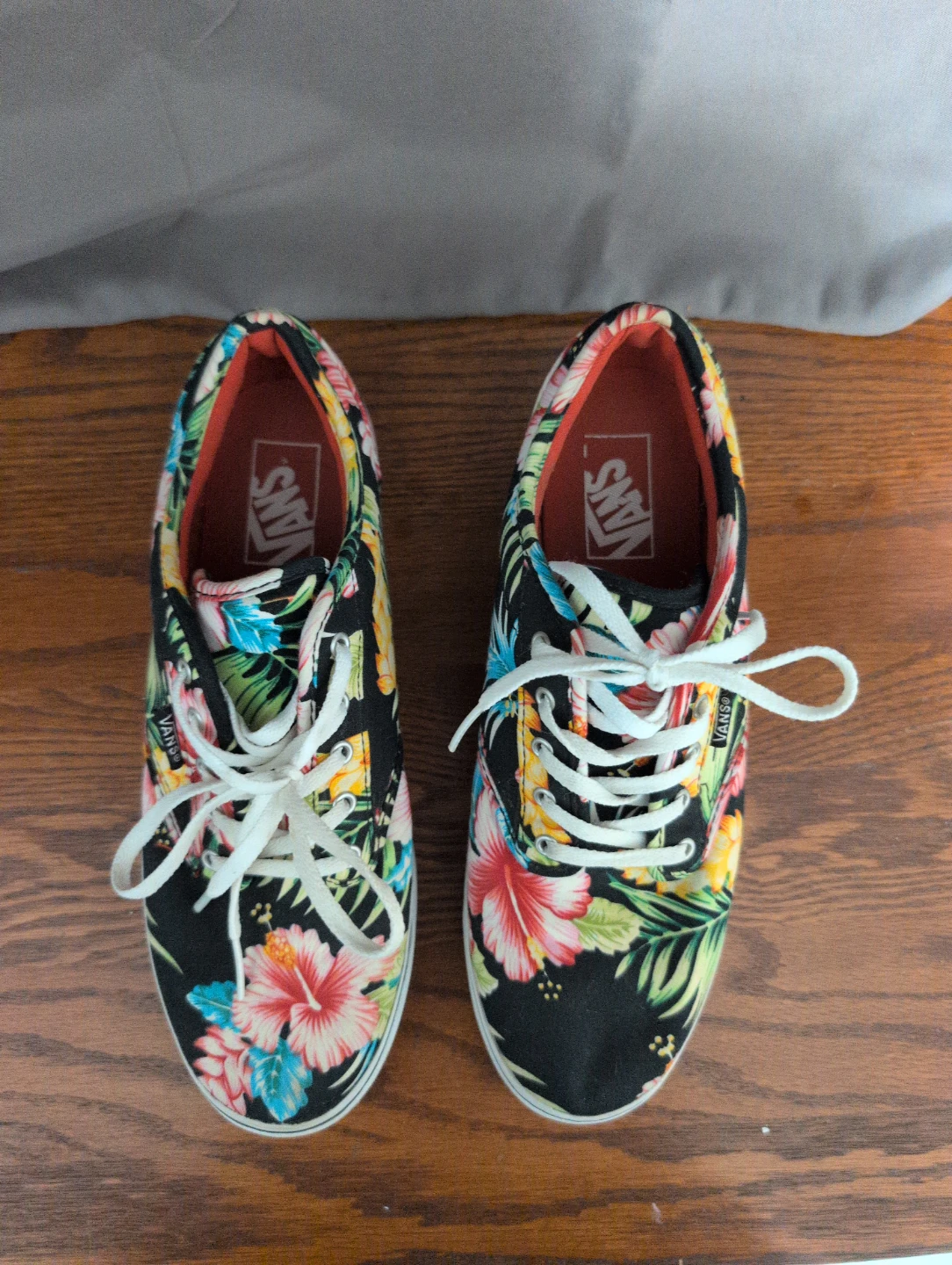 Vans "Tropical" Low Top Sneakers