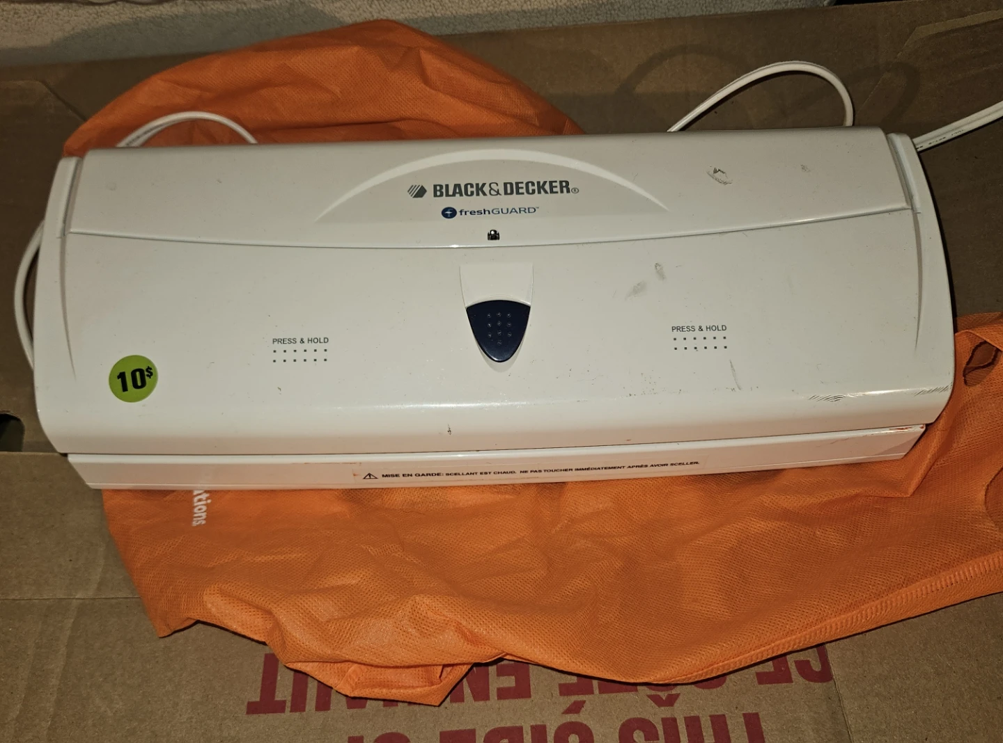 Black & Decker FreshGuard Vacuum Sealer