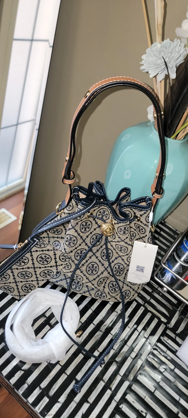 Tory Burch Bucket Bag - photo 2