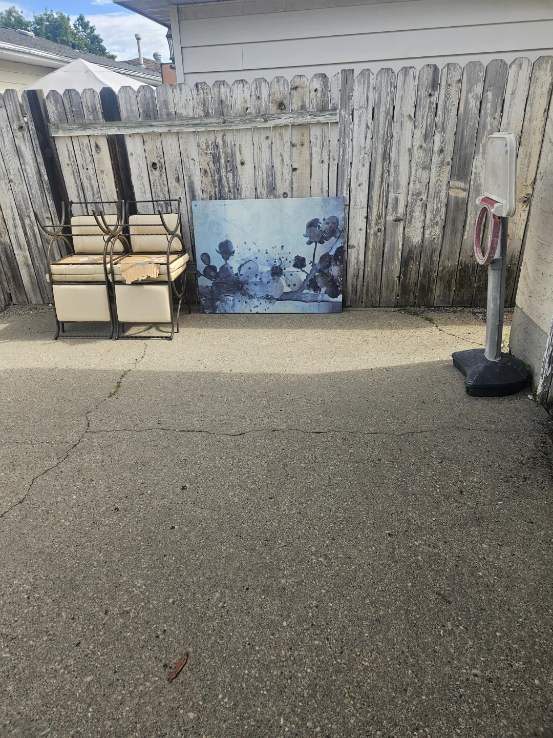 Last day of Garage sale today until 7pm - photo 2