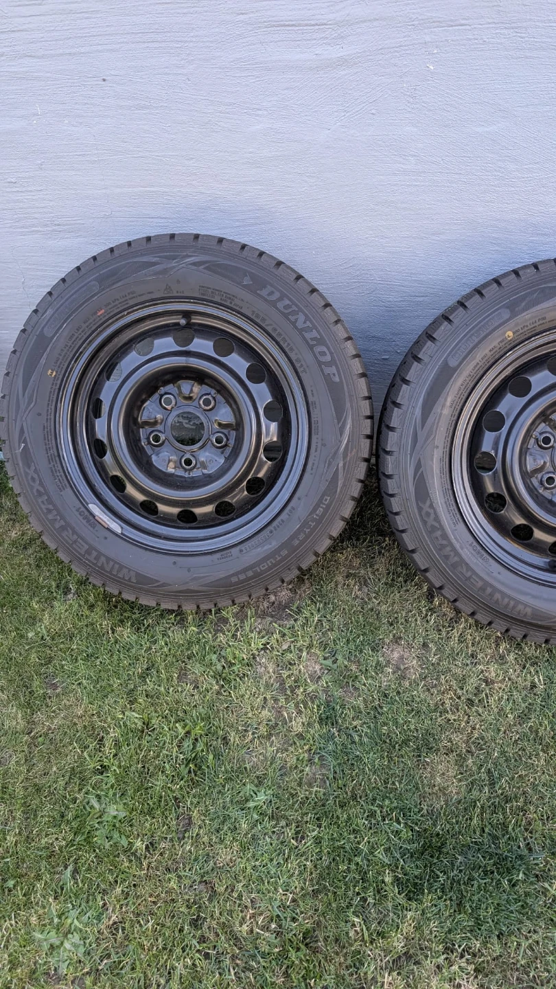Dunlop Winter Maxx Tires with Rims (Set of 4) - photo 3