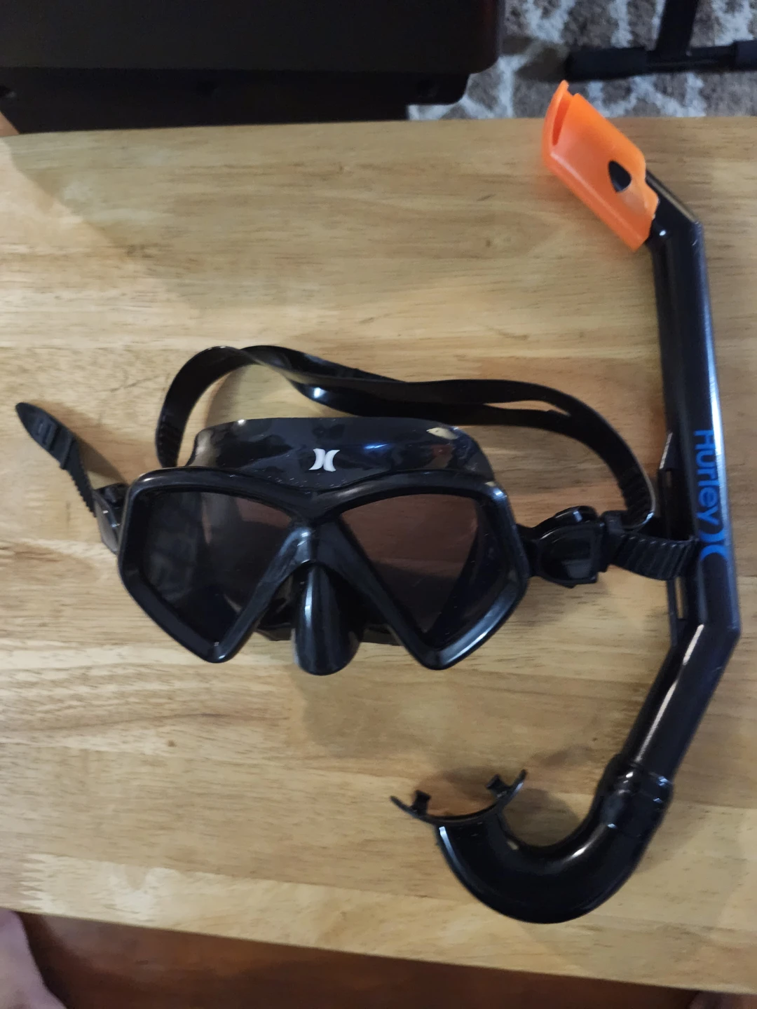 Hurley Snorkel Mask and Snorkel Set Kid size up to 12 yo