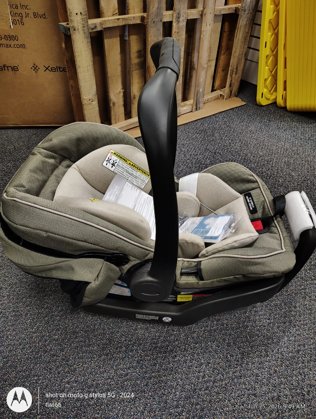 Graco SnugRide SnugLock Extend2Fit 35 LX Car Seat - photo 3