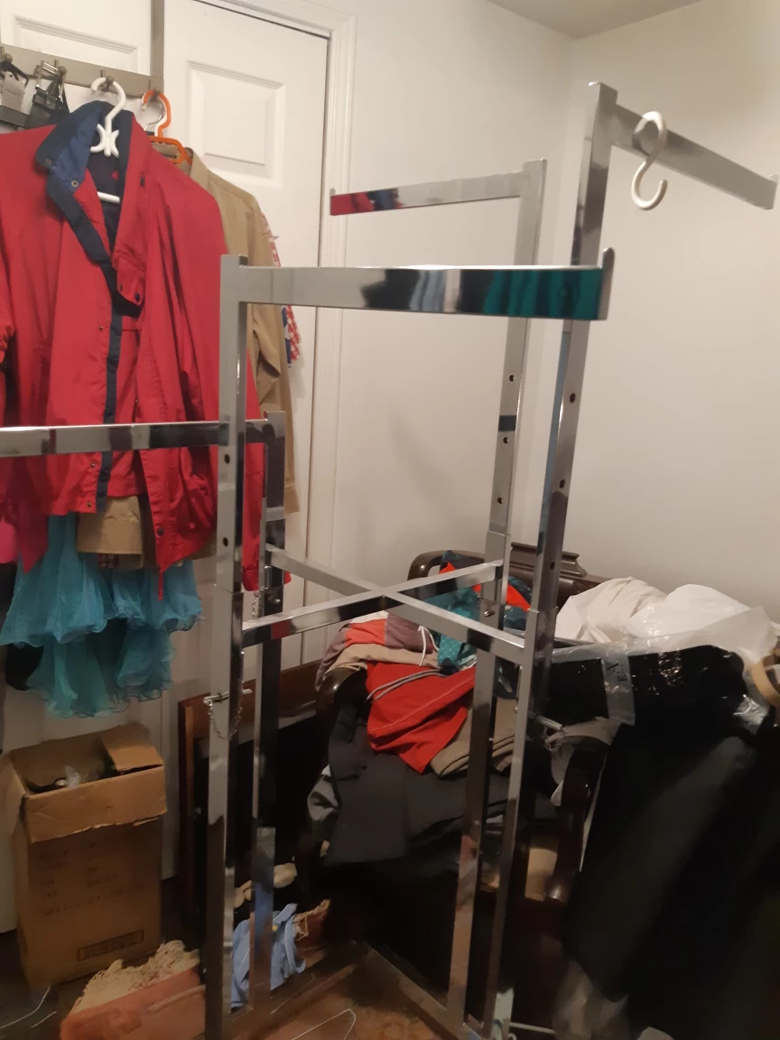 clothing rack with adjustable four arms - photo 3