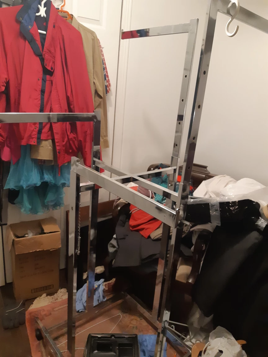 clothing rack with adjustable four arms - photo 4