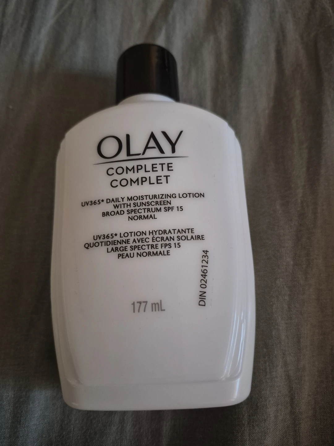 OLAY SPF 15 lotion with sunscreen