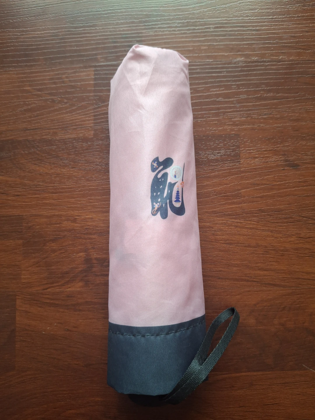 Pink Folding Umbrella with Traditional Korean Art