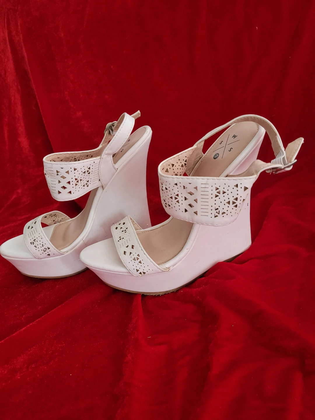 White Wedge Sandals Size - never worn before - photo 2