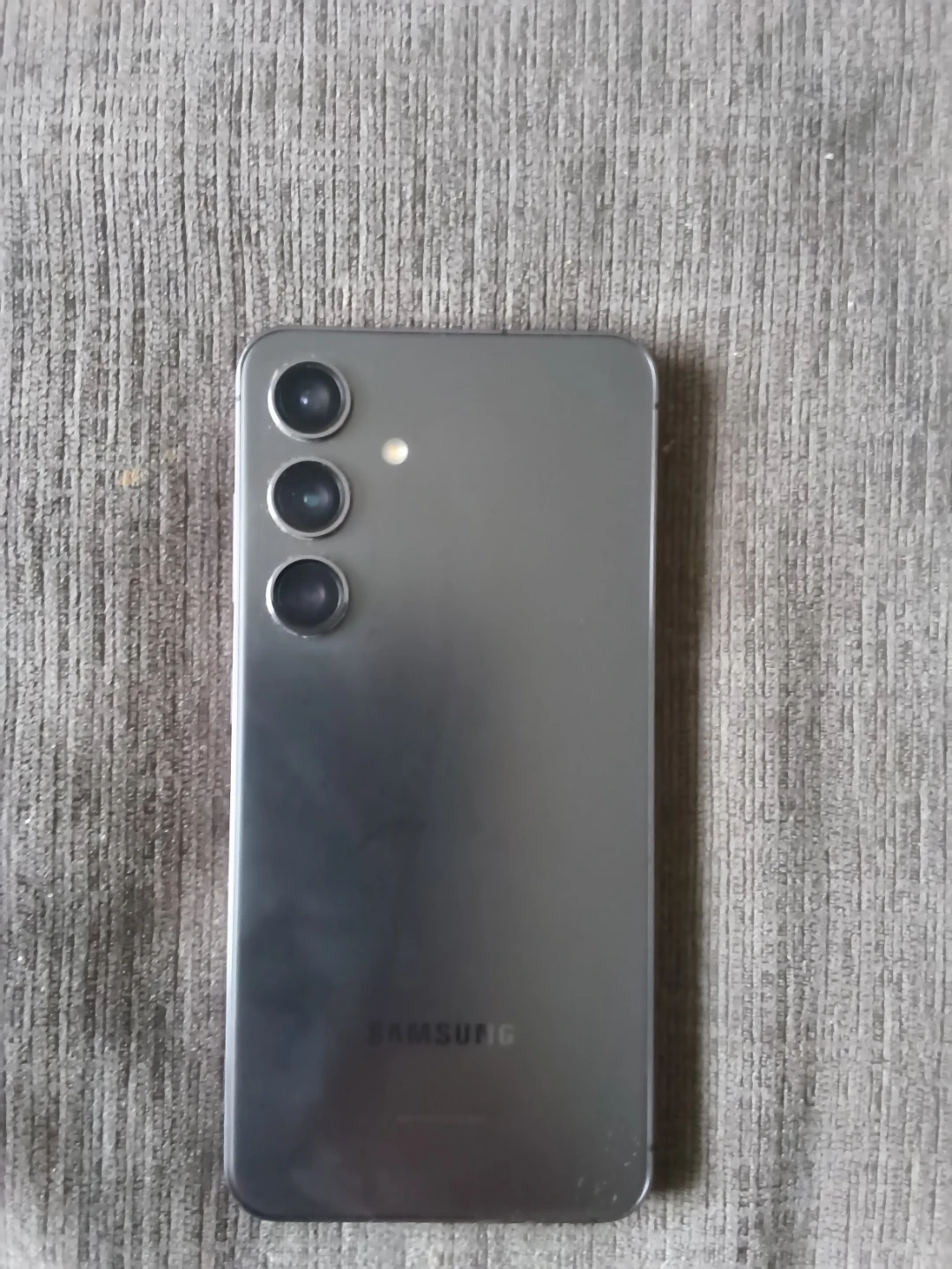 Samsung Galaxy S24 Cell Phone - photo 2
