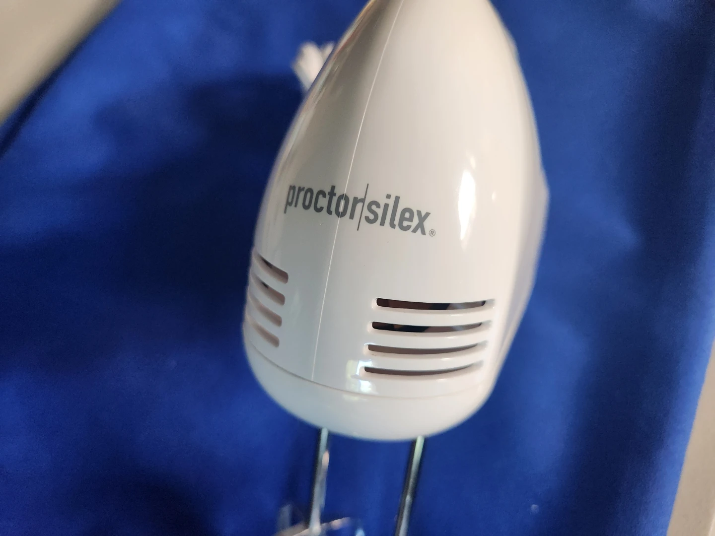 Proctor Silex Hand Mixer - photo 2