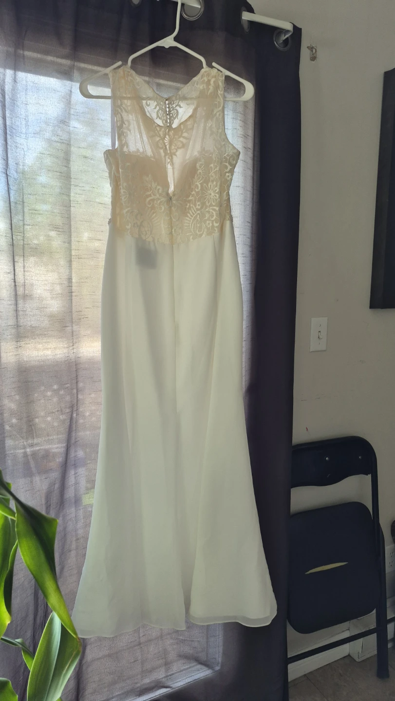 Wedding Dress - photo 2