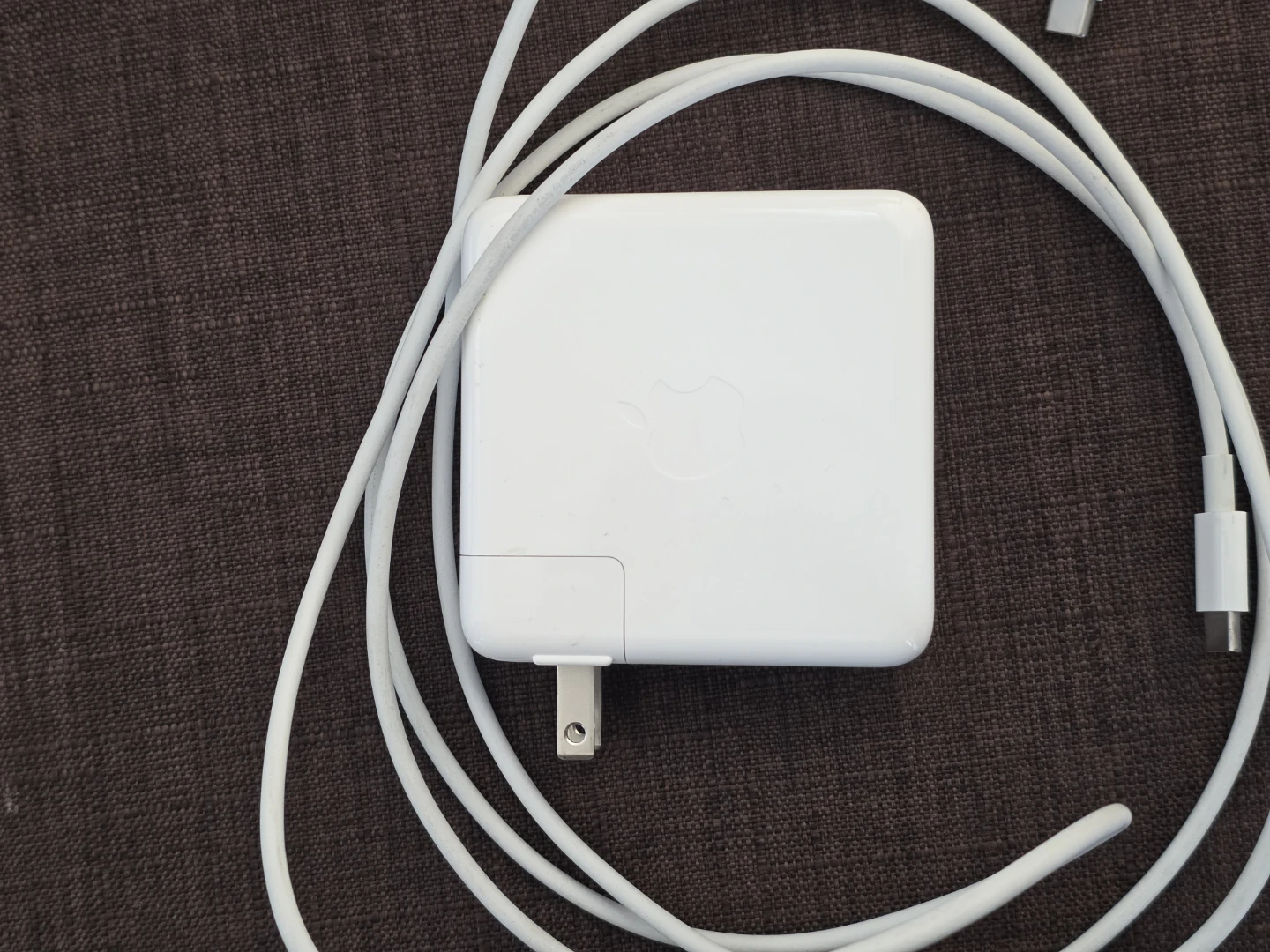 Apple 96W USB-C Power Adapter with 2m cable - photo 3