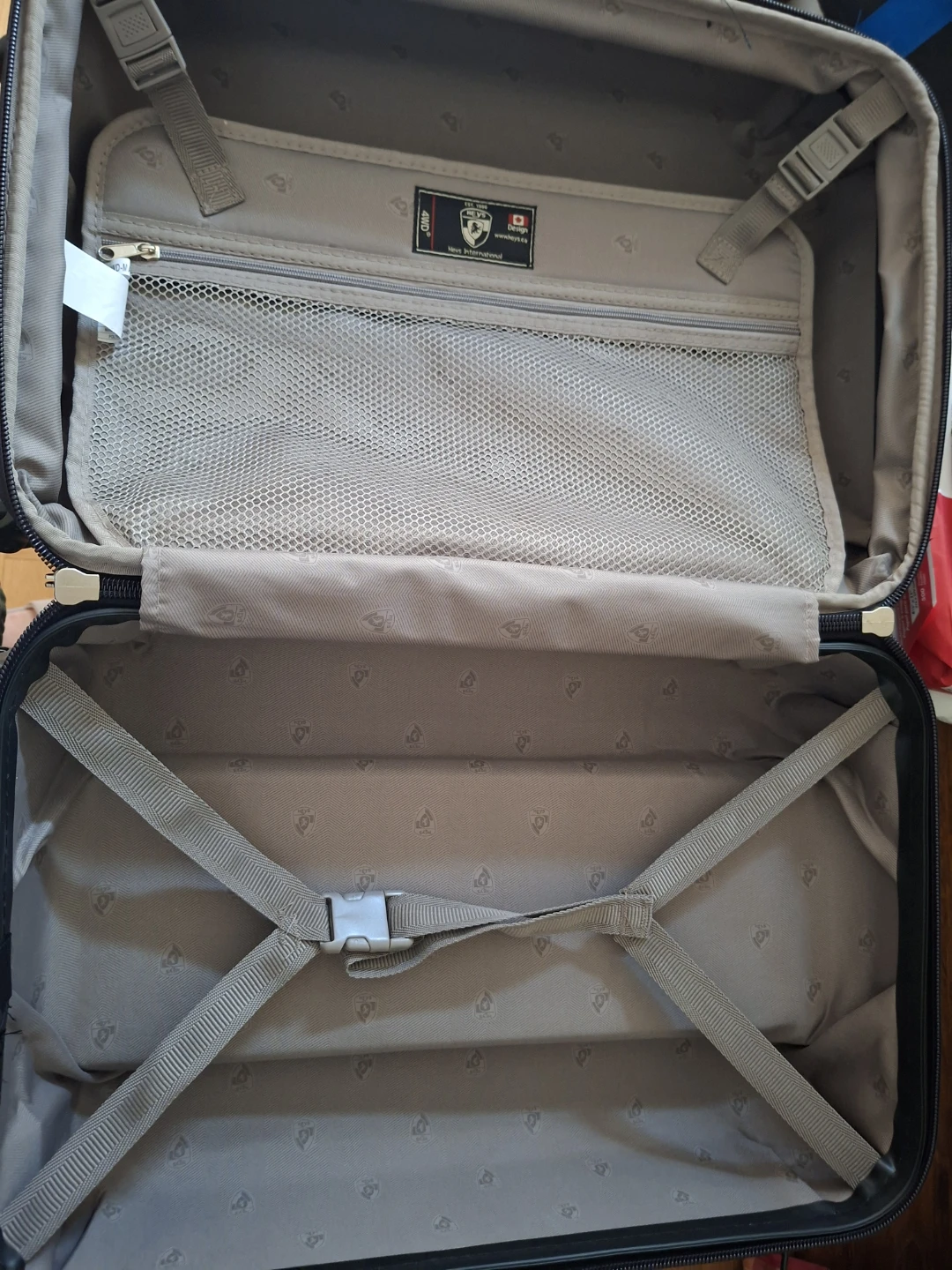 HEYS 4WD Lightweight Spinner Luggage - photo 2