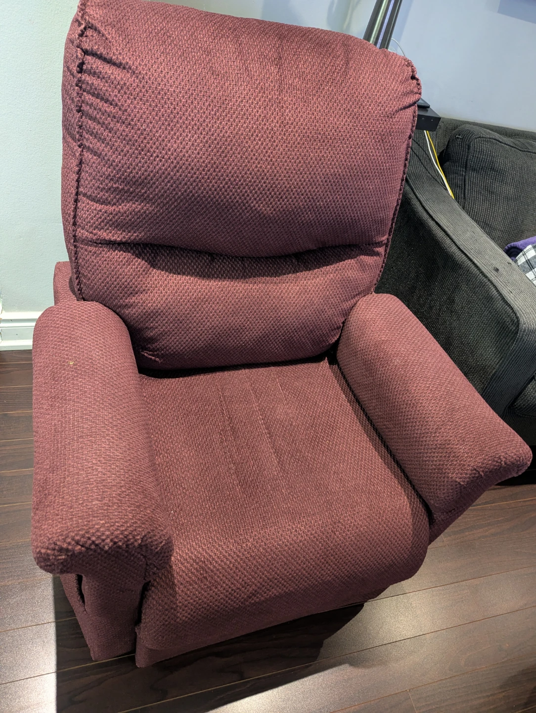 Burgundy Recliner Chair - photo 2