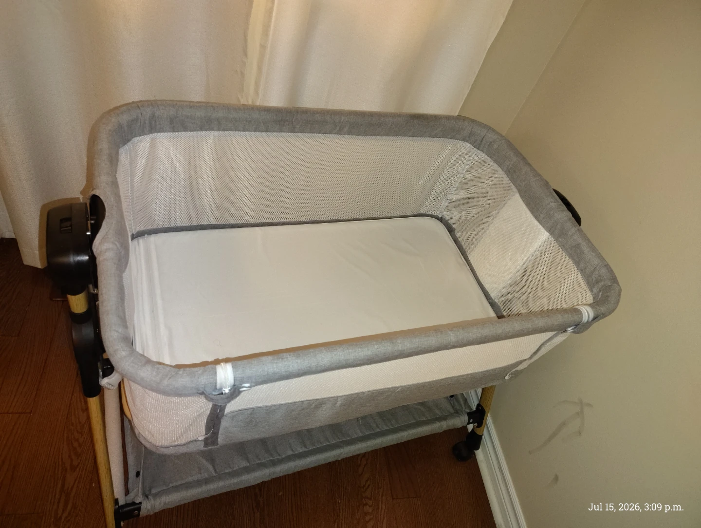 Grey Bassinet with Storage Basket - photo 3