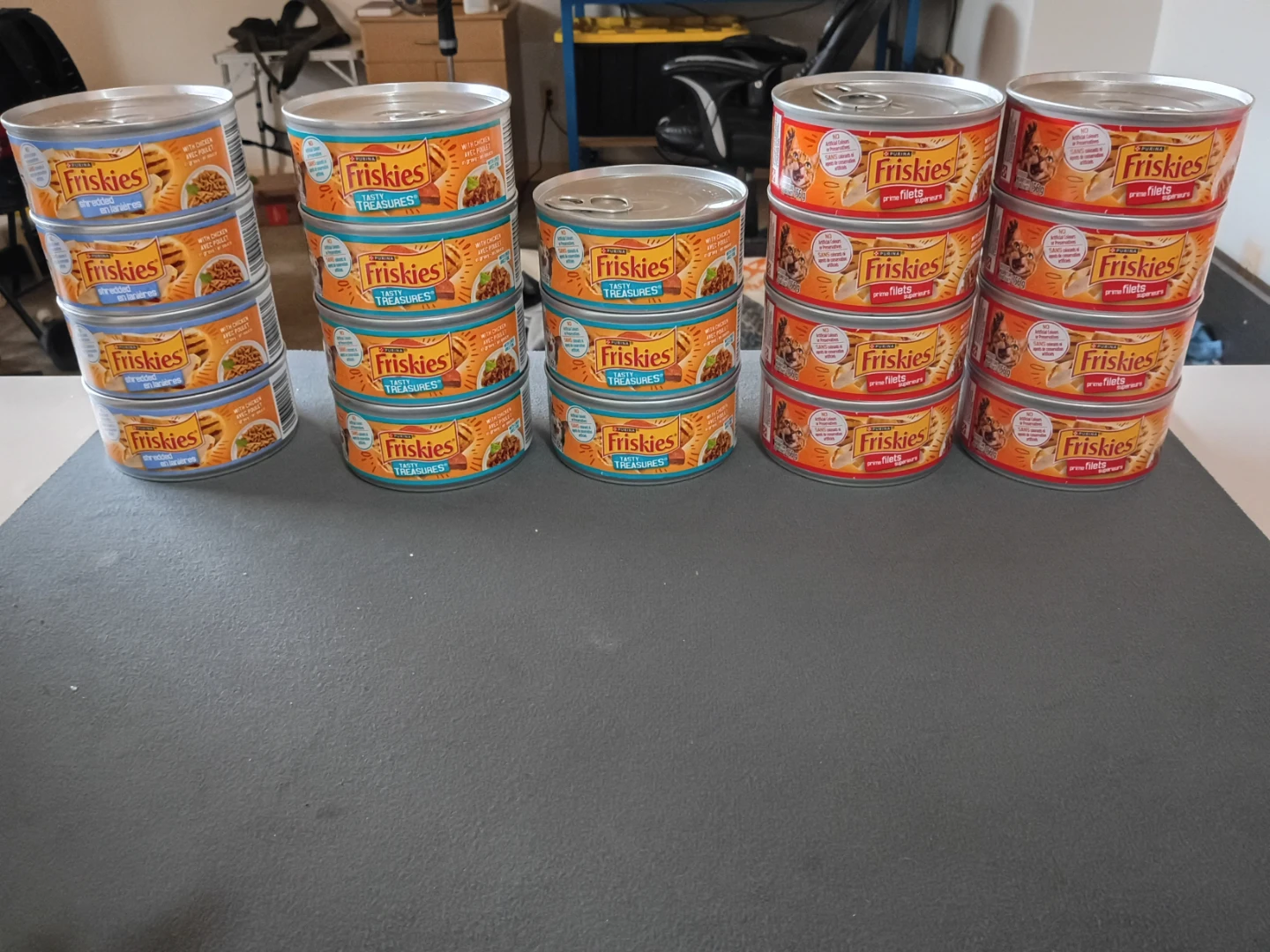 Friskies assorted canned cat food
