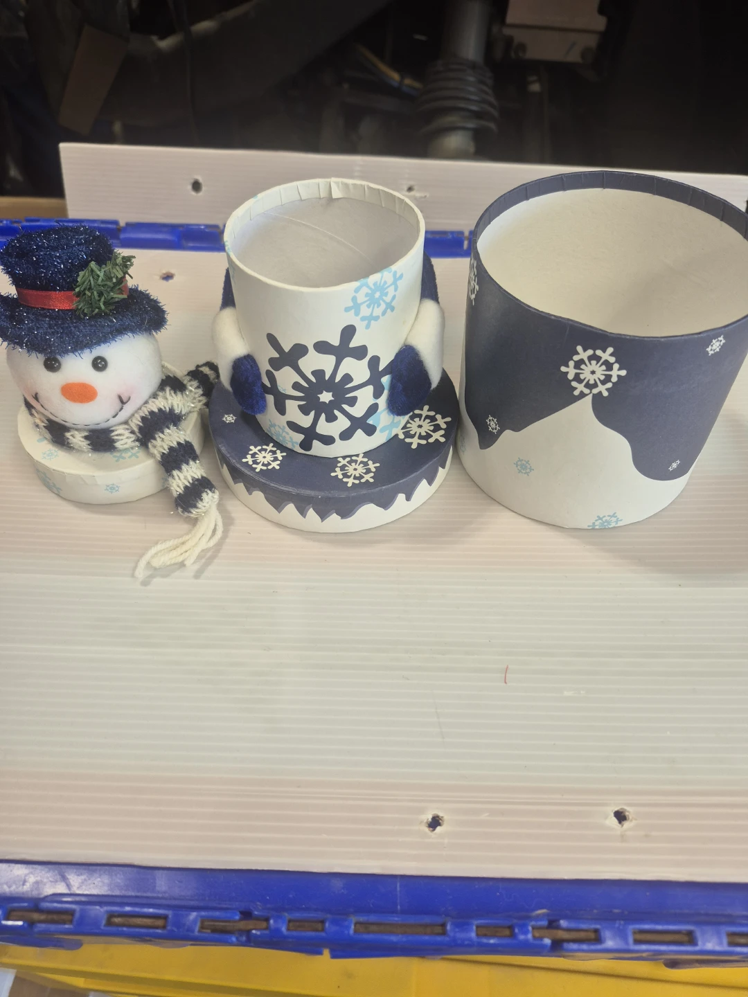 Snowman decorative gift box set