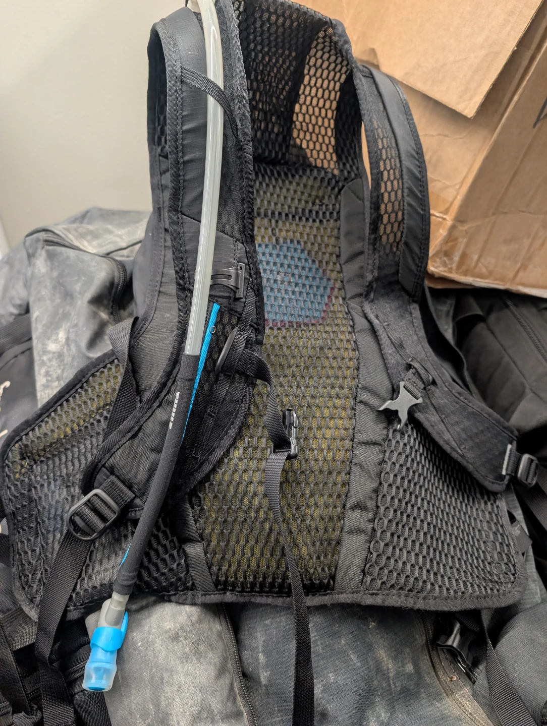 Thule Hydration Backpack - photo 3