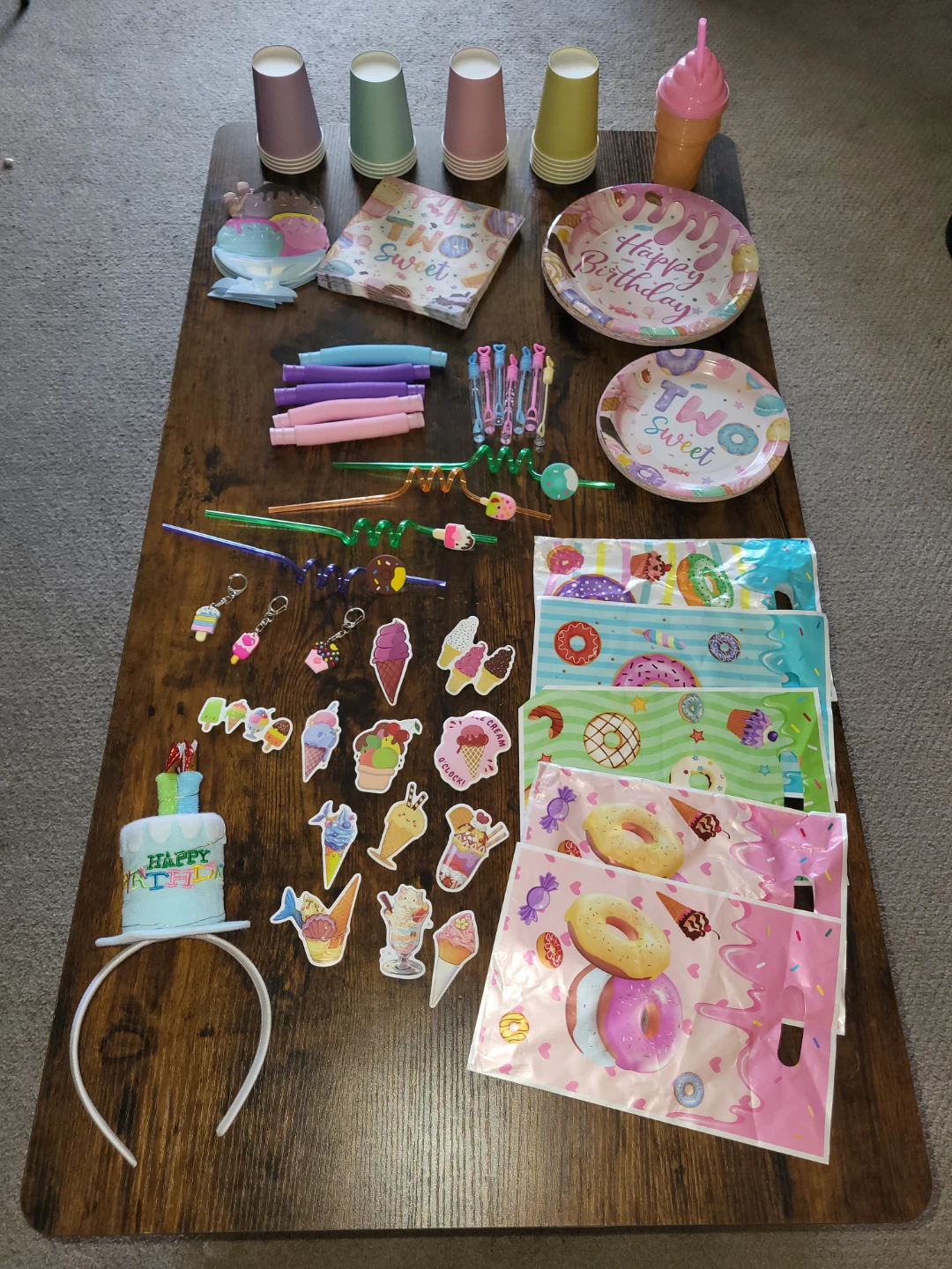 "Two sweet" pastel party decorations and favours - photo 2