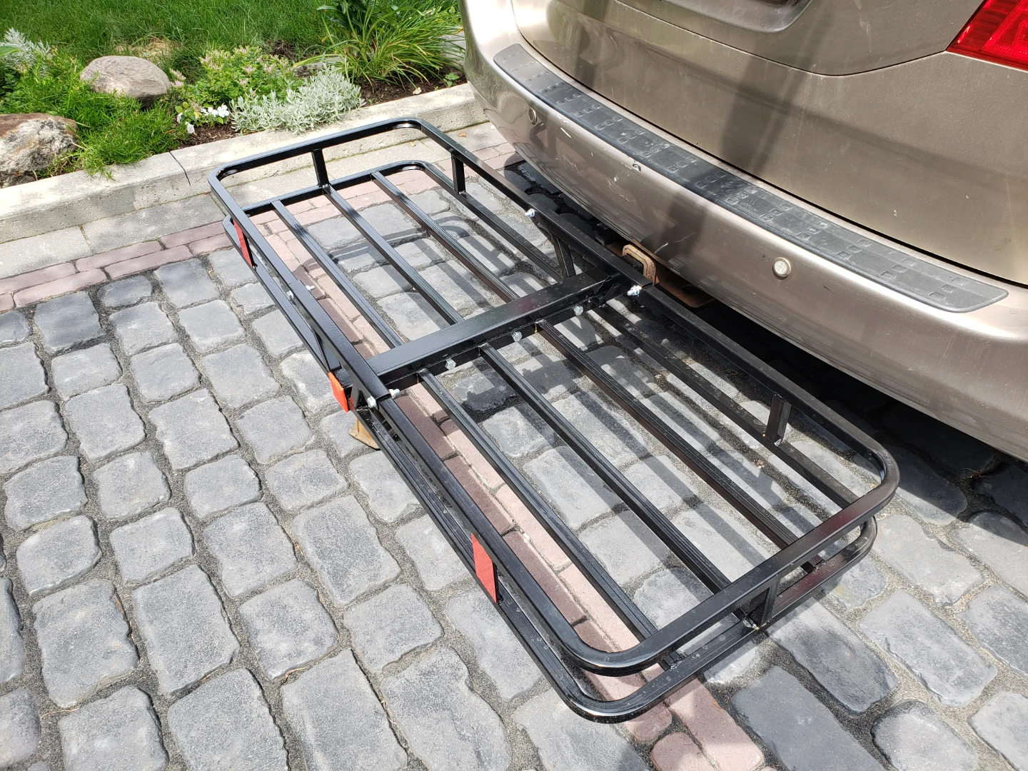 Hitch Mounted Cargo Carrier Rack - photo 2