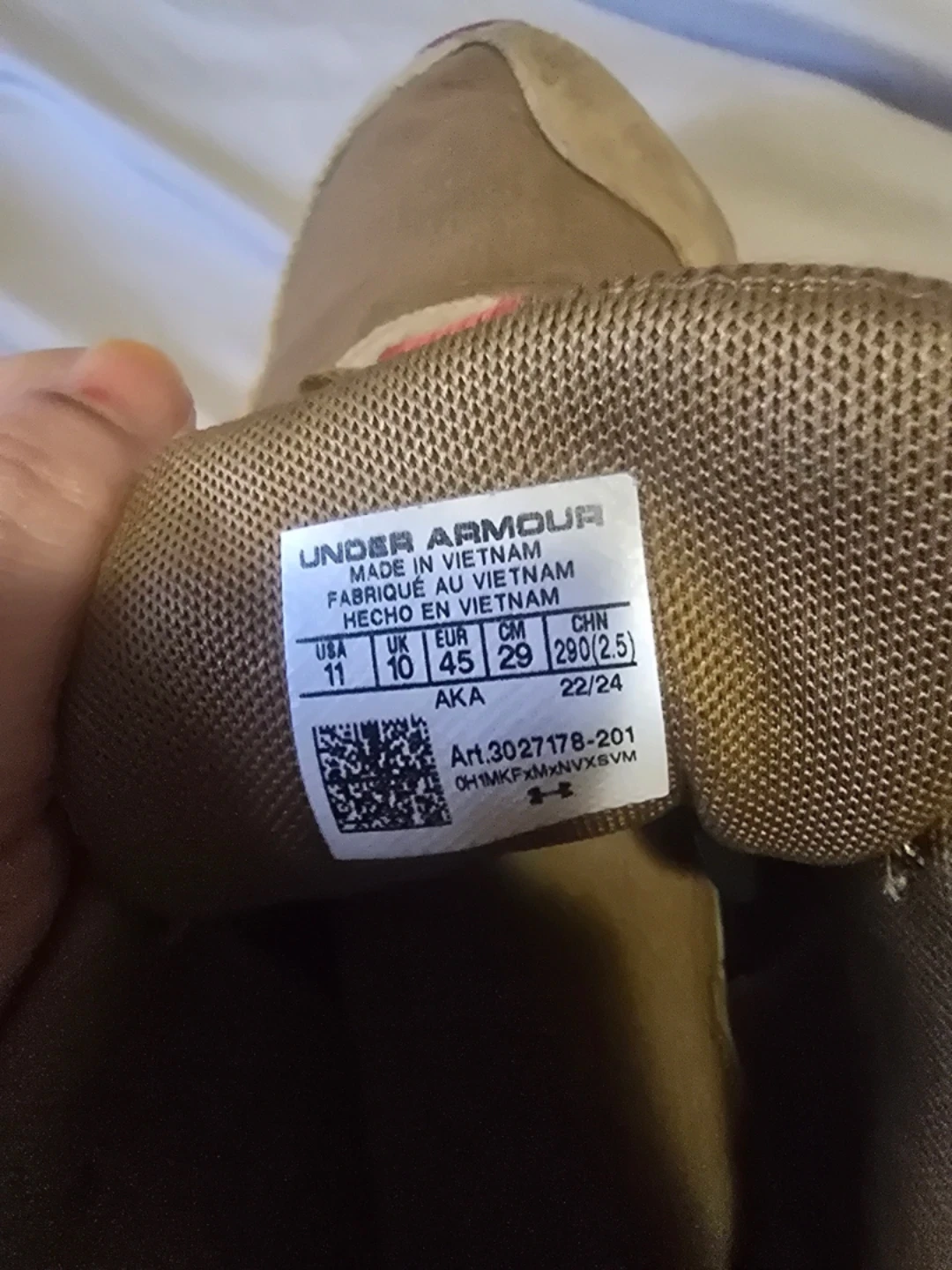 Under Armour Charged Sneakers - photo 4