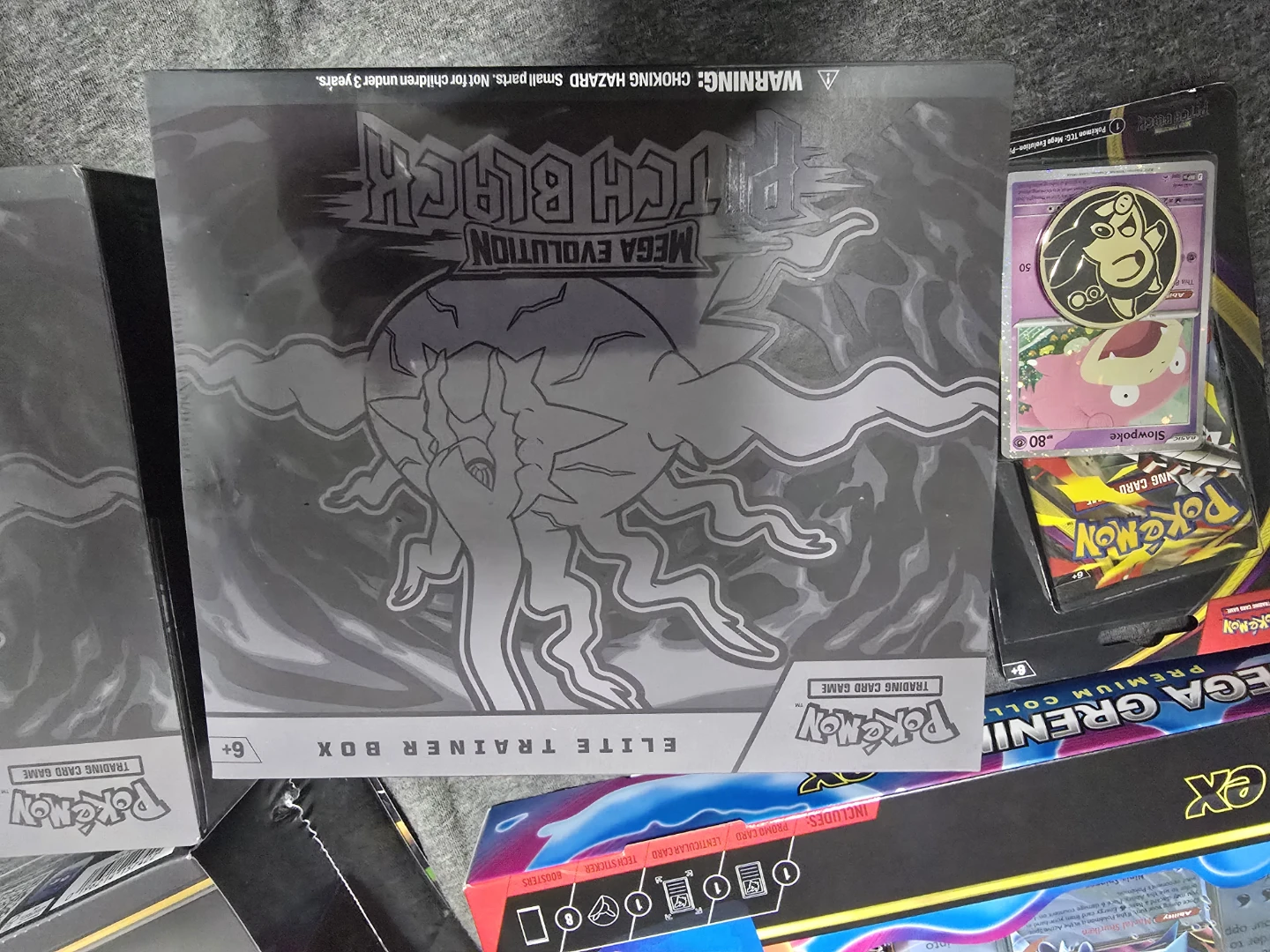 Pokémon TCG Mega Evolution Pitch Black Elite Trainer Box - photo 2