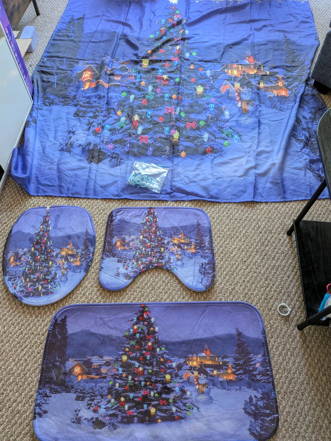 Christmas Tree Bath Mat Set CASH ONLY AS IS