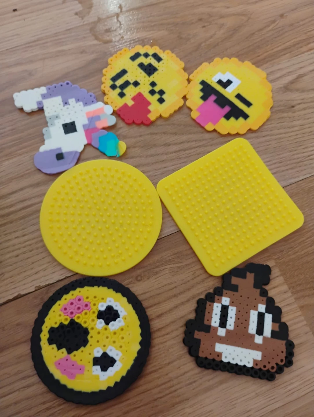 Perler Beads Emoji Fused Bead Kit - photo 3