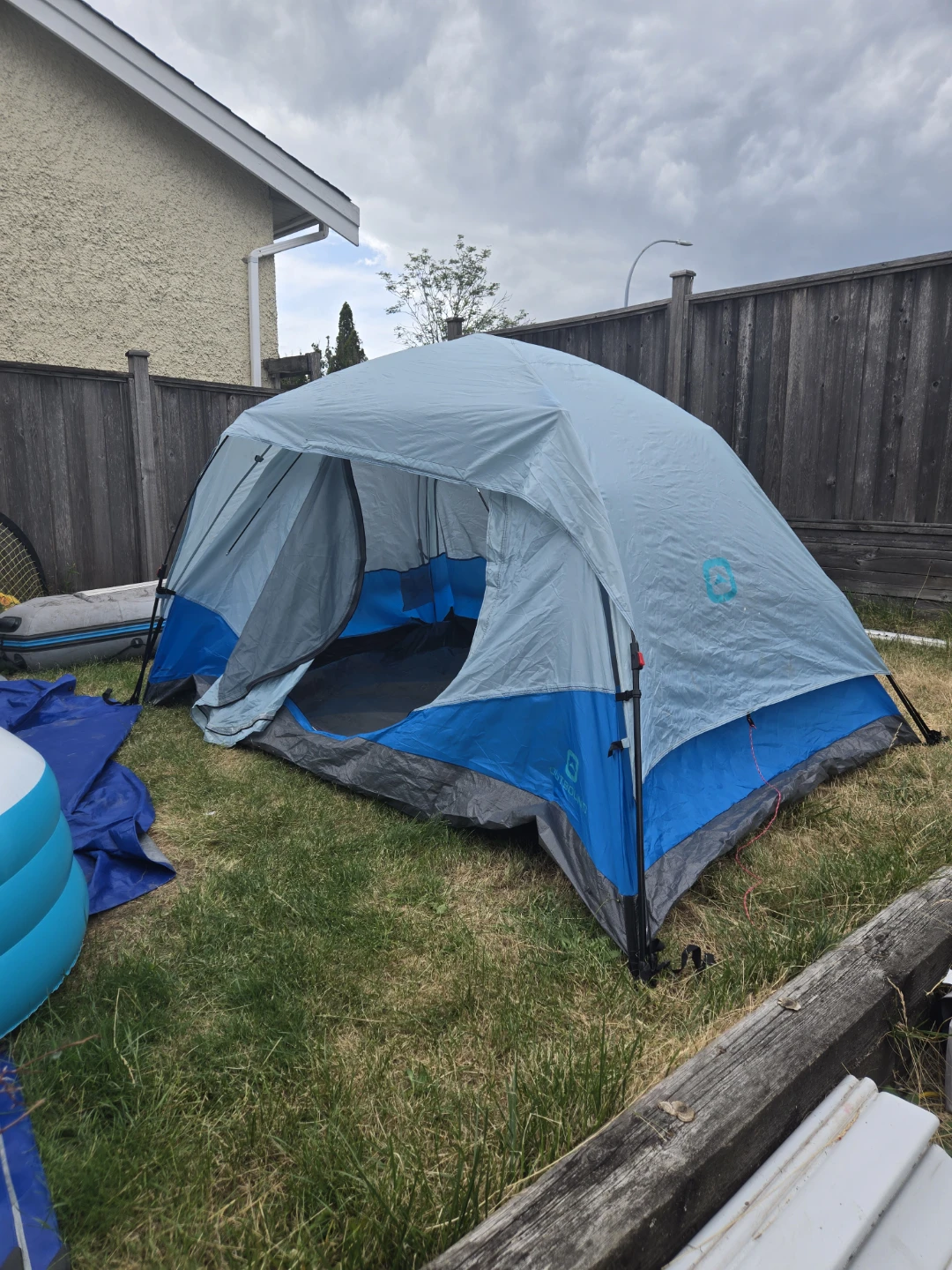 Outbound 5 person camping dome tent quick clamp