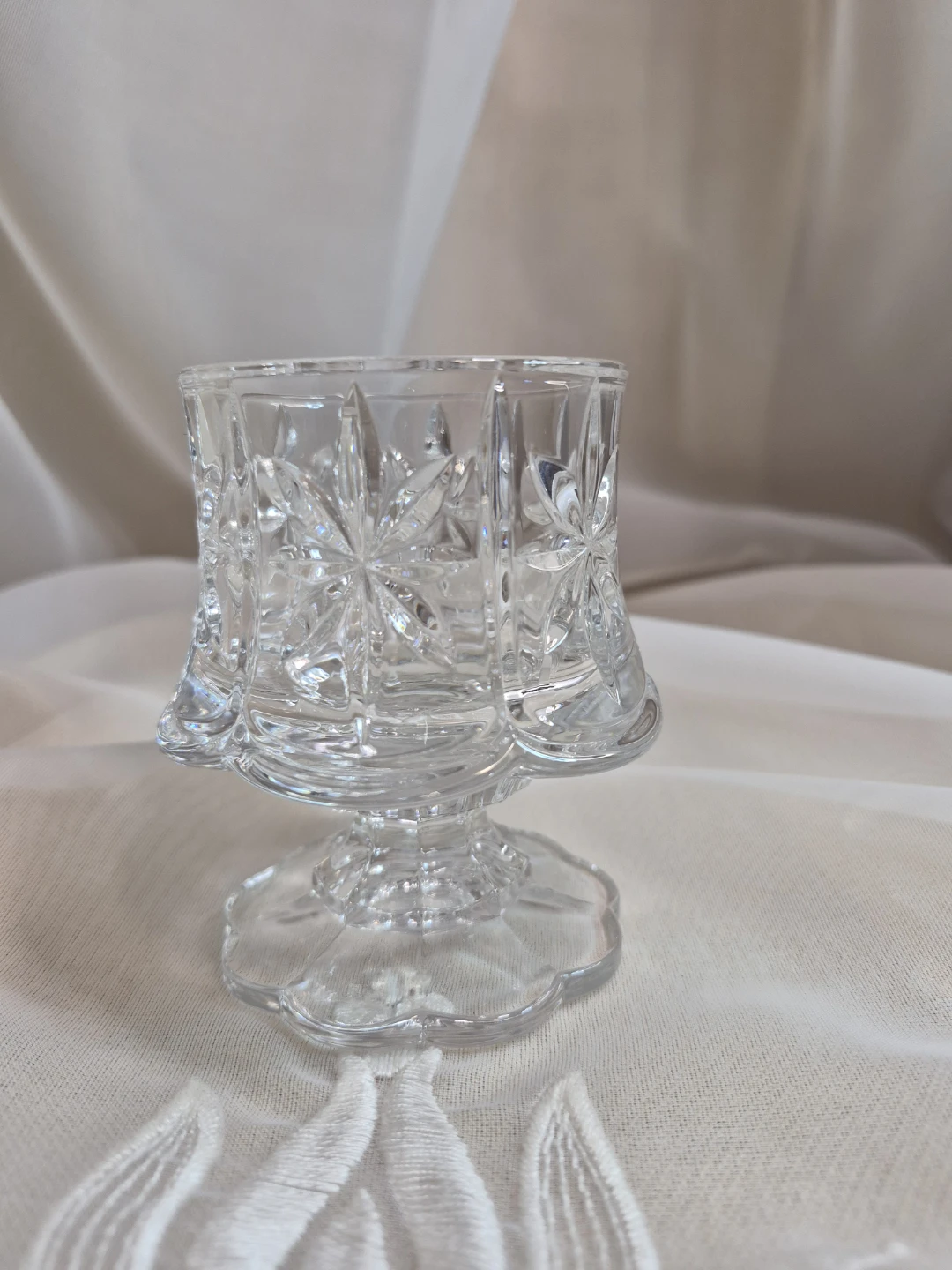 Beautiful Partylite Crystal Tealight Votive Holder