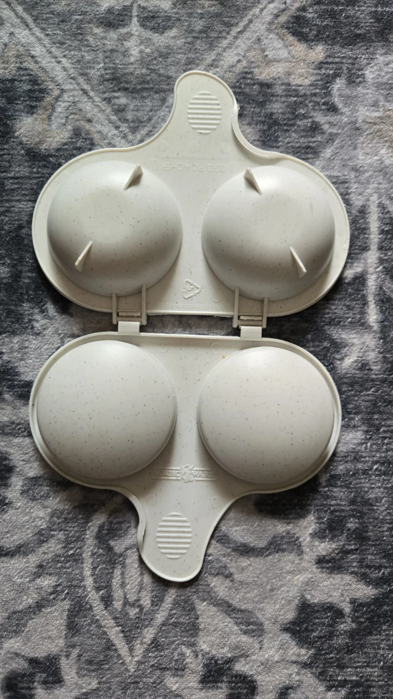 Nordic Ware Microwave Egg Boiler - photo 2
