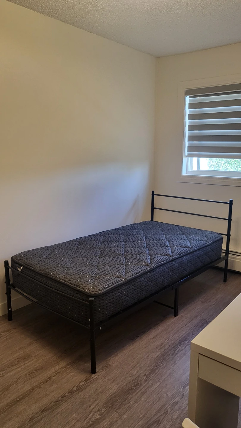 Sealy Posturepedic Twin mattress with bed frame - photo 2