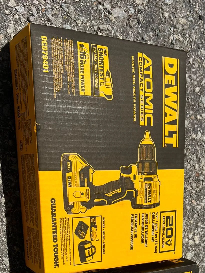 DeWalt Atomic 20V MAX Brushless Drill/Driver Kit